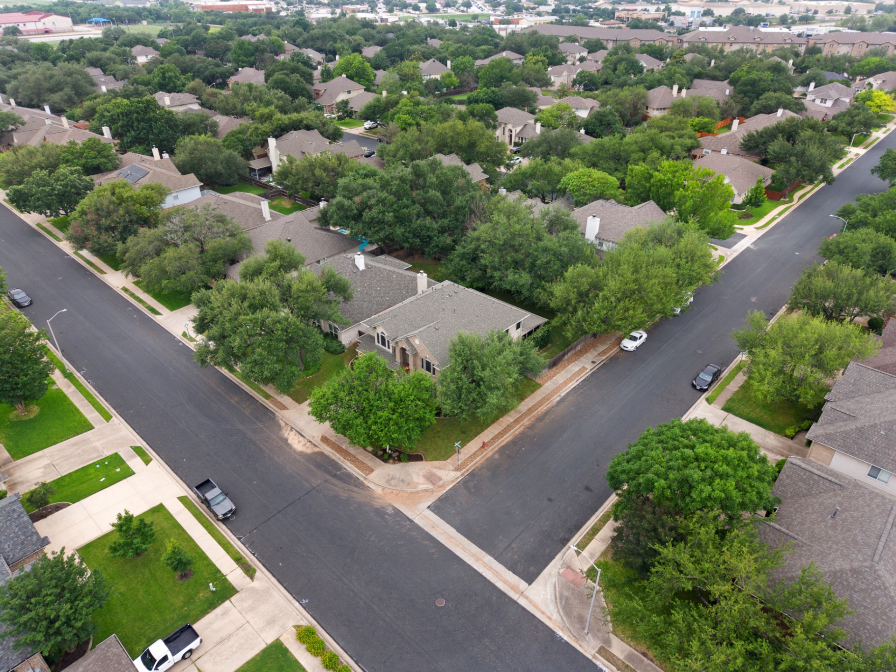Aerial view of 905 Brighton Bend Lane and Lakeline Oaks